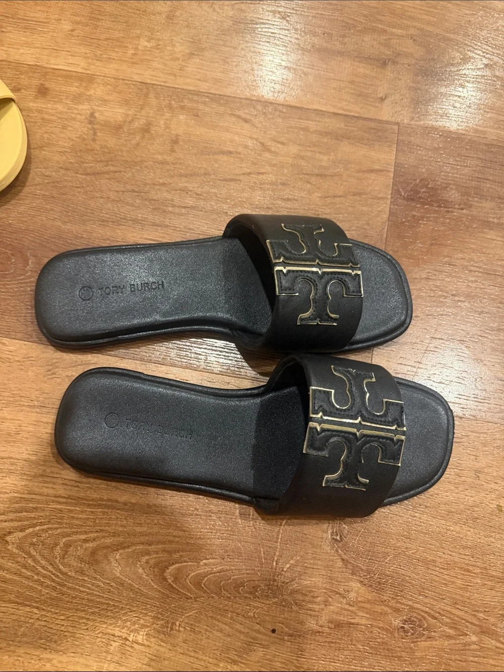 size 39 Tory Burch Black Slide Sandals with Gold Logo Accent